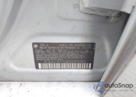 2006 BMW 325 z USA, uszkodzony, nr VIN WBAVB17516NH93280